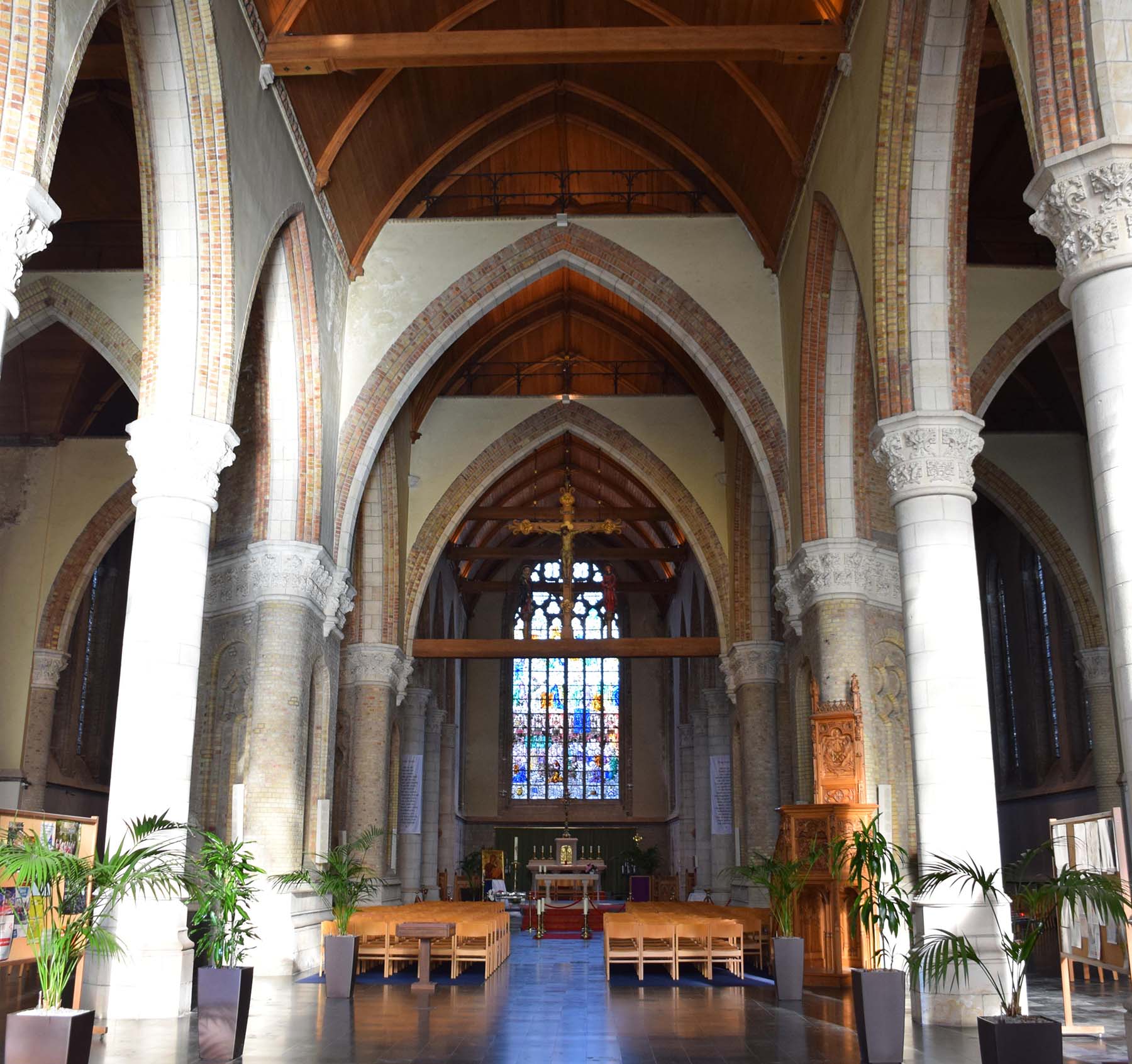 Onze-Lieve-Vrouwekerk in Nieuwpoort (interieur)